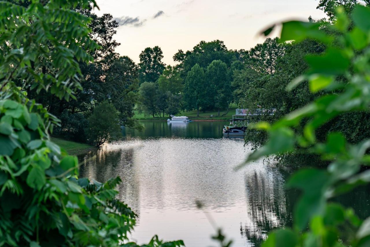 Retreat On The Lake Hiawassee Exterior foto